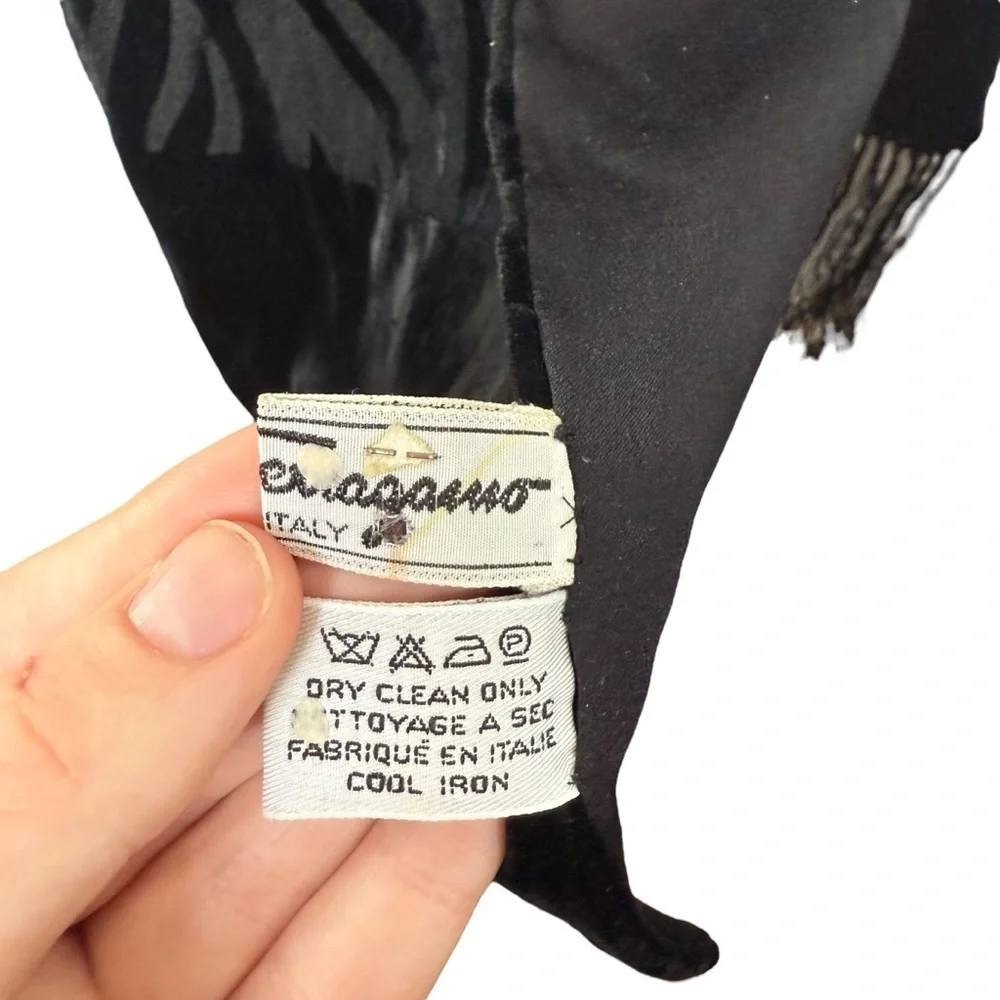 Salvatore Ferragamo Zebra Pattern Black Velvet Neck Scarf Fringe Ends Made Italy